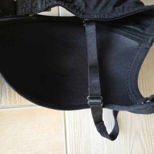 Luna Bra with Removable Straps like new, black and beige