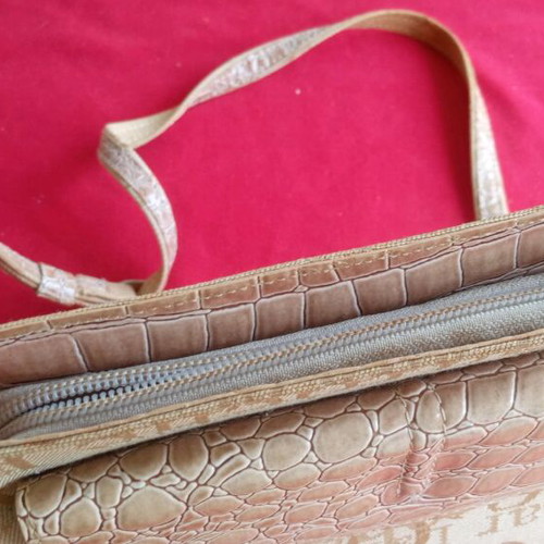 Guy Laroche women's shoulder bag vintage used, beige