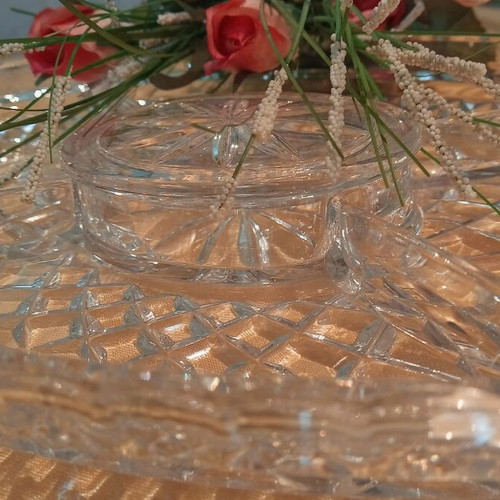 Oval crystal dish with compartments and lid for nuts and chocolates, new