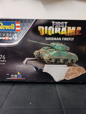 Μοντέλο τανκς Sherman Firefly 1:76 καινούργιο από Revell