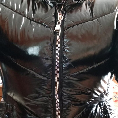 Women's black jacket like new, shiny