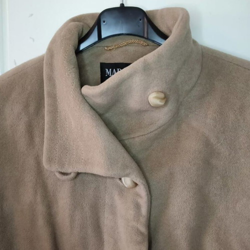 Beige coat used, size XL