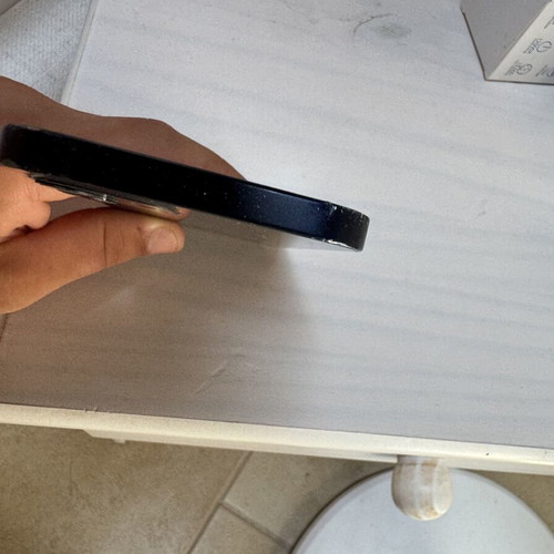 iPhone 12 black 64GB like new with screen issue
