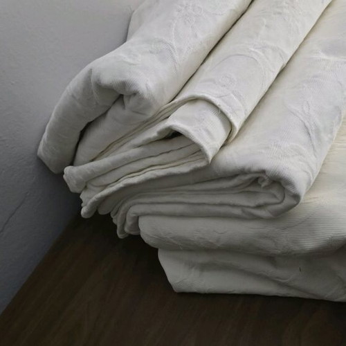 Luxury white jacquard fabrics pack of 4 like new
