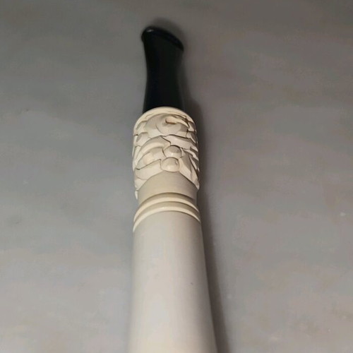 Meerschaum Carved Cigarette Holder new with Bone Thread and Black Mouthpiece
