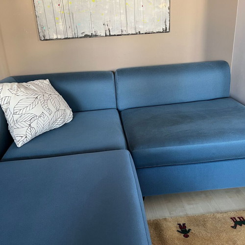 Corner sofa like new, renovated in very good condition
