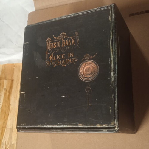 Alice in Chains Music Bank box set like new, rock