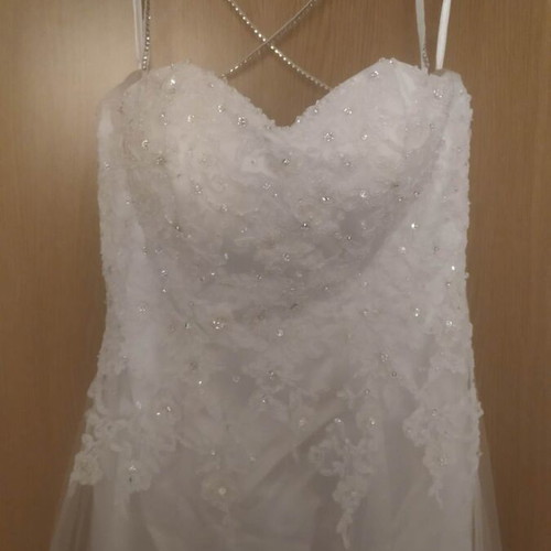 Wedding dress with Swarovski stones like new, white