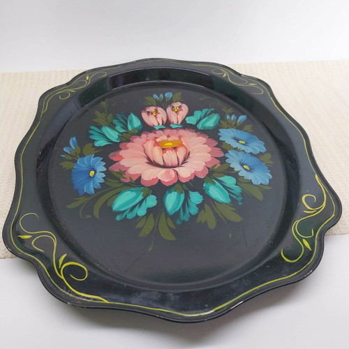 Russian hand-painted metal serving tray used, floral design