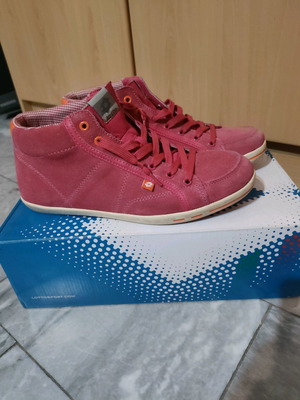 Lotto Wayne Mid Vii sneaker size 40 with minimal use
