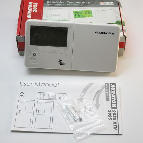 Auraton 2025 digital room thermostat like new