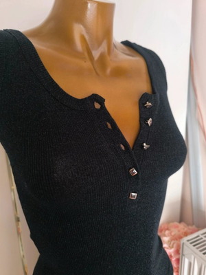 Le Vertige black knitted sleeveless top like new, subtle shine