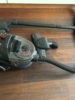 Ηλεκτρική σκούπα Bosch Series 4 BGS21POW2 μεταχειρισμένη, χωρίς σακούλα, 2 lt
