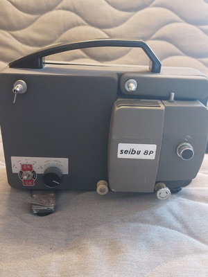 Seibu 8P 8mm projector used with automatic loading