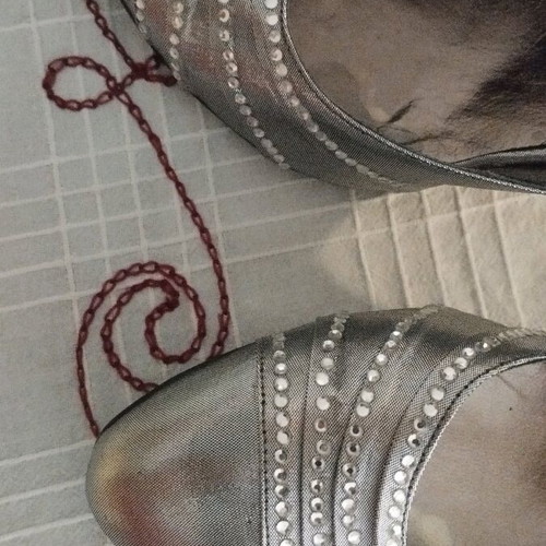 Ellen silver matte satin pumps like new with 4 rows of rhinestones size 40.5