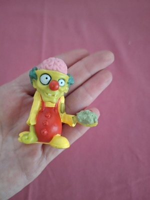 Zombiezz figure like new