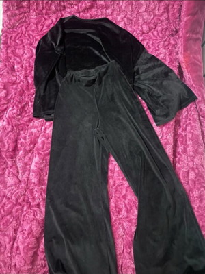 Σετ βελούδινο Bershka μαύρο, σαν καινούργιο, μέγεθος XS