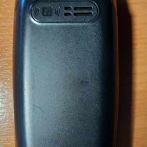 TurboX MiniFlip II small mobile phone with defect