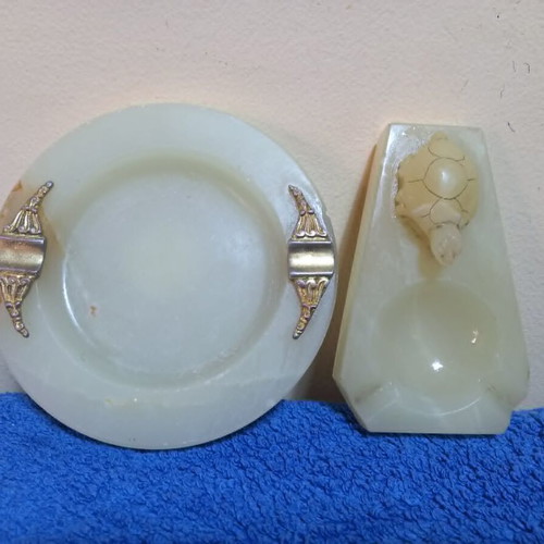 Agate stone decorative set used, brass details, two pieces