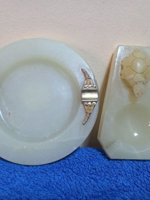 Agate stone decorative set used, brass details, two pieces