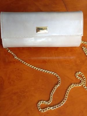 Leather shoulder bag, beige, chain strap