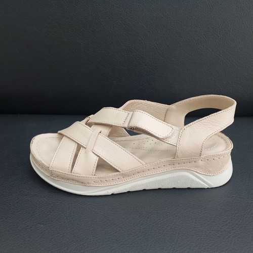 Leather platform sandals size 37, new, beige, anatomical sole