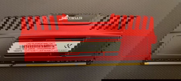 8GB DDR3 RAM ΤΥΠΟΥ CORSAIR VENGEANCE Ταχύτητα 1866 για Desktop