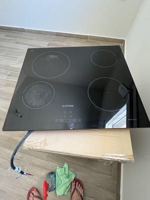 PITSOS Ceramic Built-In Hob 4 Cooking Zones used