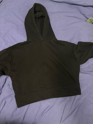 Zara cropped women's black sweatshirt like new, size M