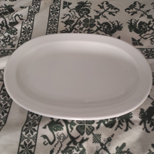 Apulum large white porcelain serving platter like new, 28 x 19.5 cm