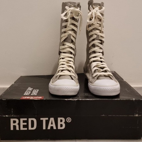Levi's canvas boots silver new, size 40