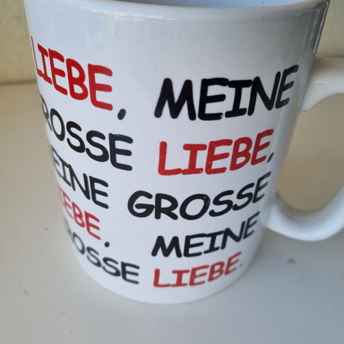 IGG Größenwahn large mug 885 ml with German love message