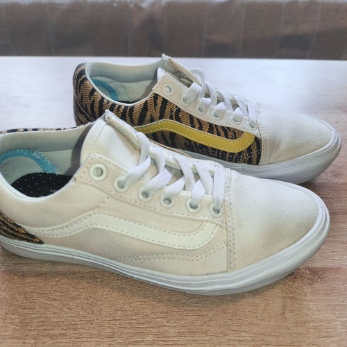 Vans Old Skool Comfycush women's sneakers size 36, beige tiger print