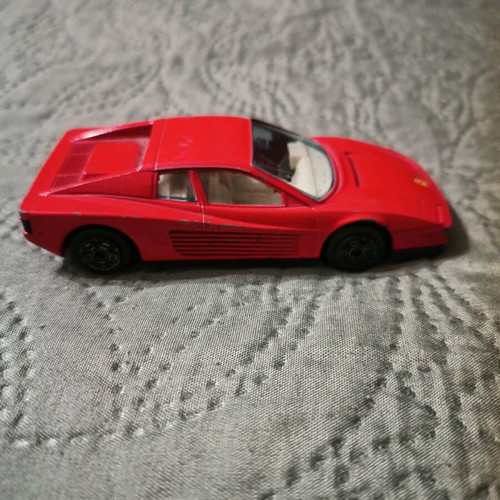 Ferrari Testarossa Burago used 1/43 scale