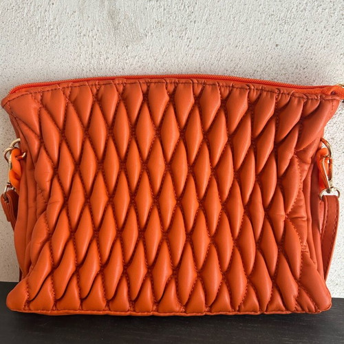 Orange women's bag like new with rhombus pattern and gold details