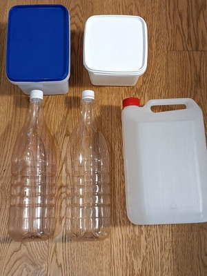Plastic containers like new, pack of 9 pieces