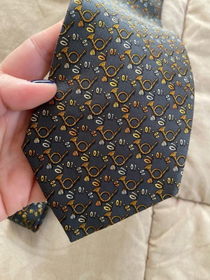 Salvatore Ferragamo vintage tie like new, 100% silk