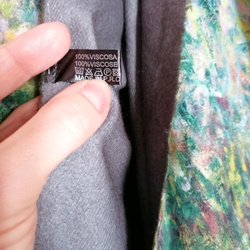 Pashmina and gloves set new