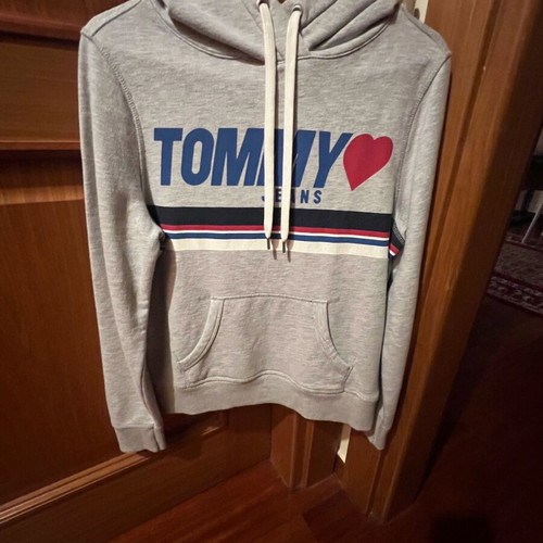 Tommy Hilfiger collectible hoodie like new, multicolor