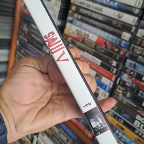 Saw V DVD used, thriller horror with subtitles
