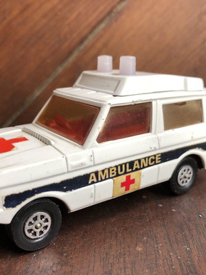 Corgi Toys Vigilant Range Rover Ambulance used, Whizzwheels series 1970s