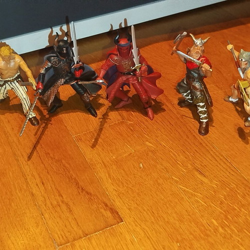 Figures of warriors, dragons and monsters used