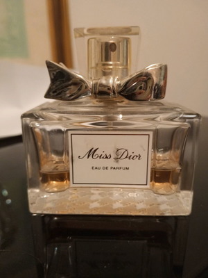 Miss Dior Eau de Parfum 50 ml μεταχειρισμένο, αυθεντικό