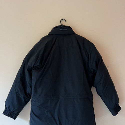 Marmot men's jacket like new with goose down filling and multiple pockets