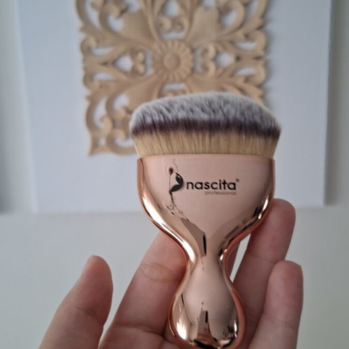 Nascita Professional Rose Gold Foundation Brush unused