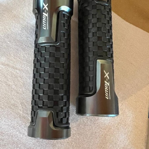 X Town scooter grips new