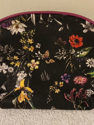 Toiletry bag new, black with floral pattern, 27x20 cm