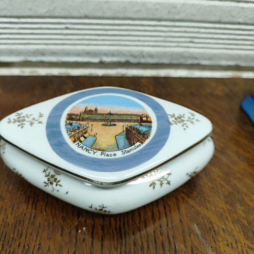 Porcelain fondant dish used, old, diamond shape 14x19cm