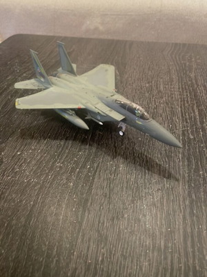 F-15 model 1:100 US Strike Eagle metal alloy, new