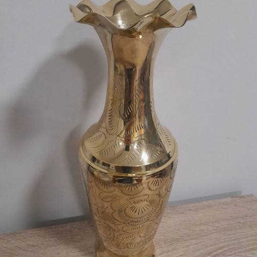 Large brass vase new, height 35cm diameter 35cm